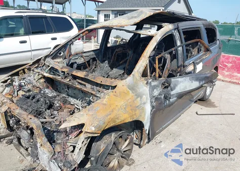 2017 Chrysler Pacifica Touring-L из США, поврежденный, VIN 2C4RC1BG3HR591148